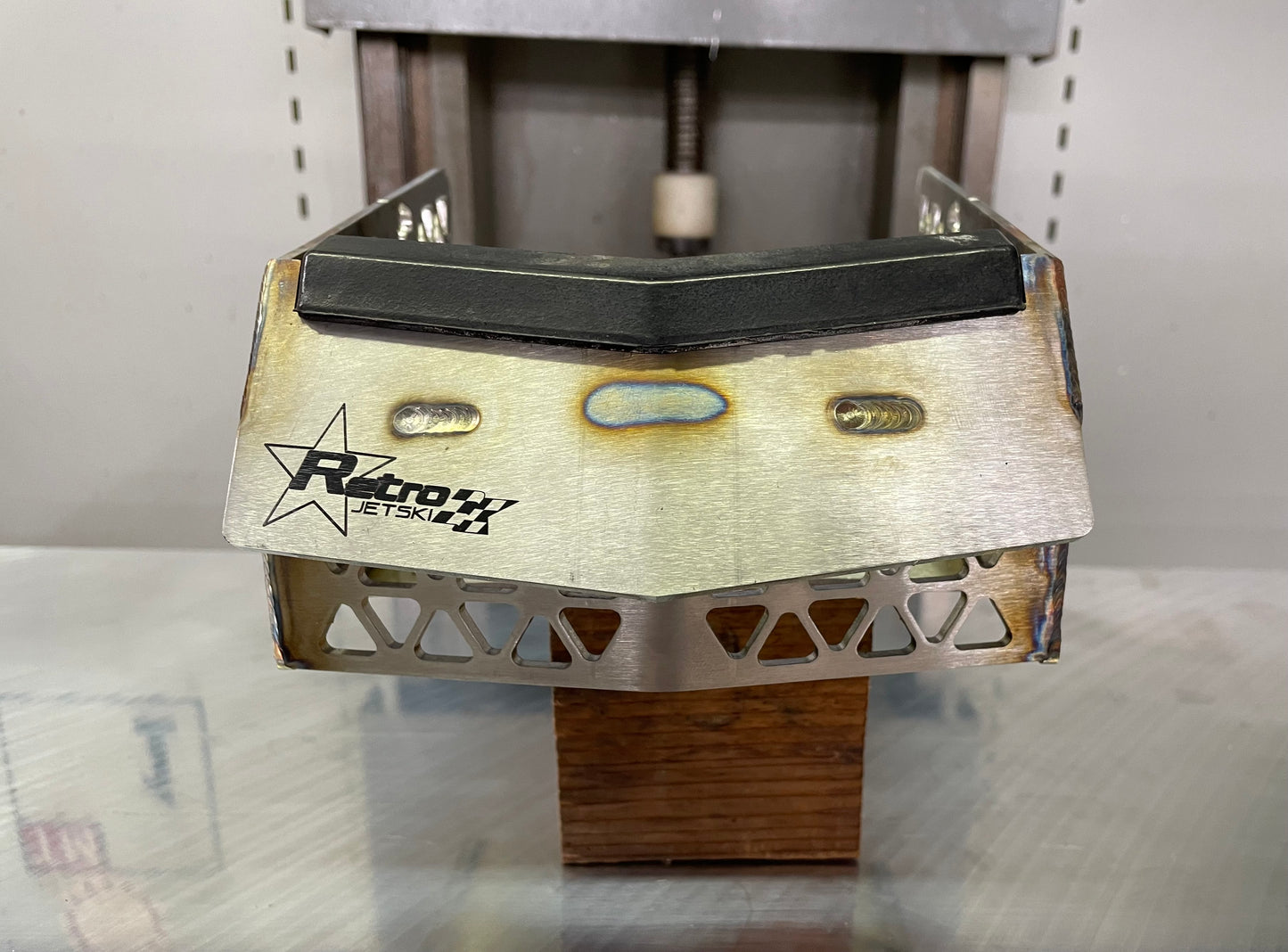 550 Handlebar Pole Crown
