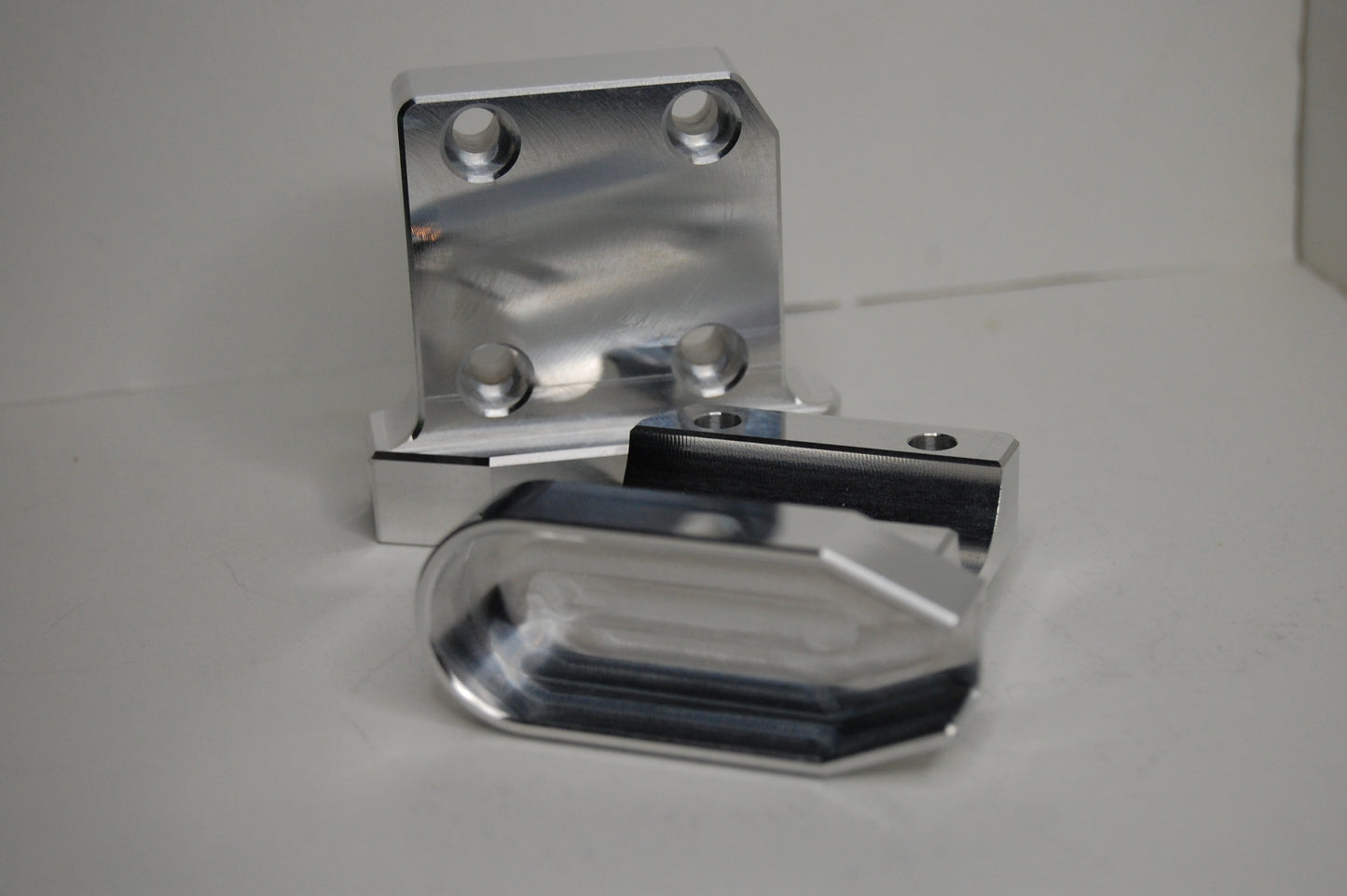 Button Housing Clamp with Bilge